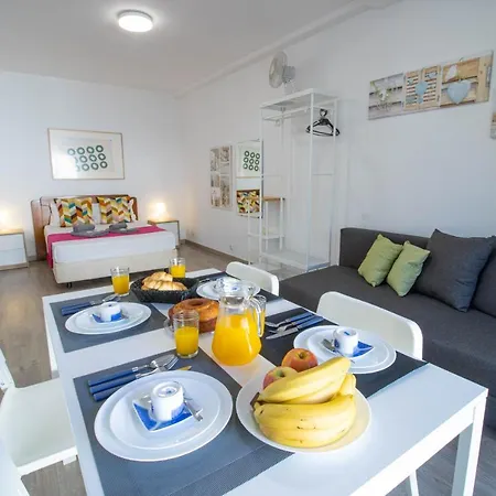 Golf With Pool By Homing Apartment