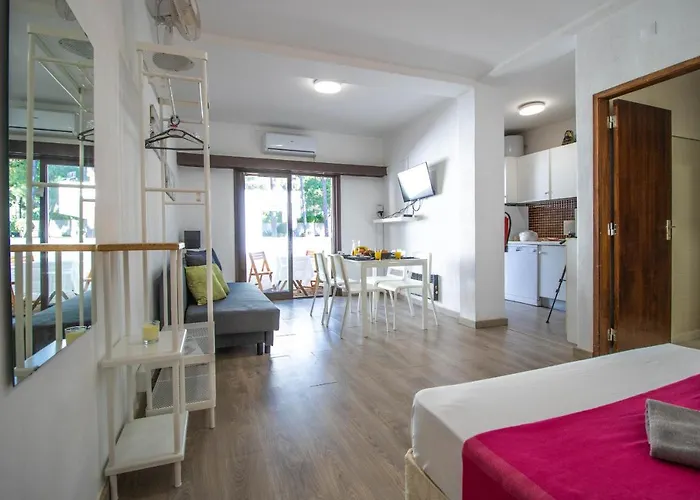 Golf With Pool By Homing *